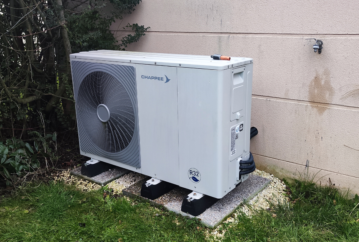 Maintenance d'une PAC air-eau CHAPPEE à Bussy Saint Georges (77600)