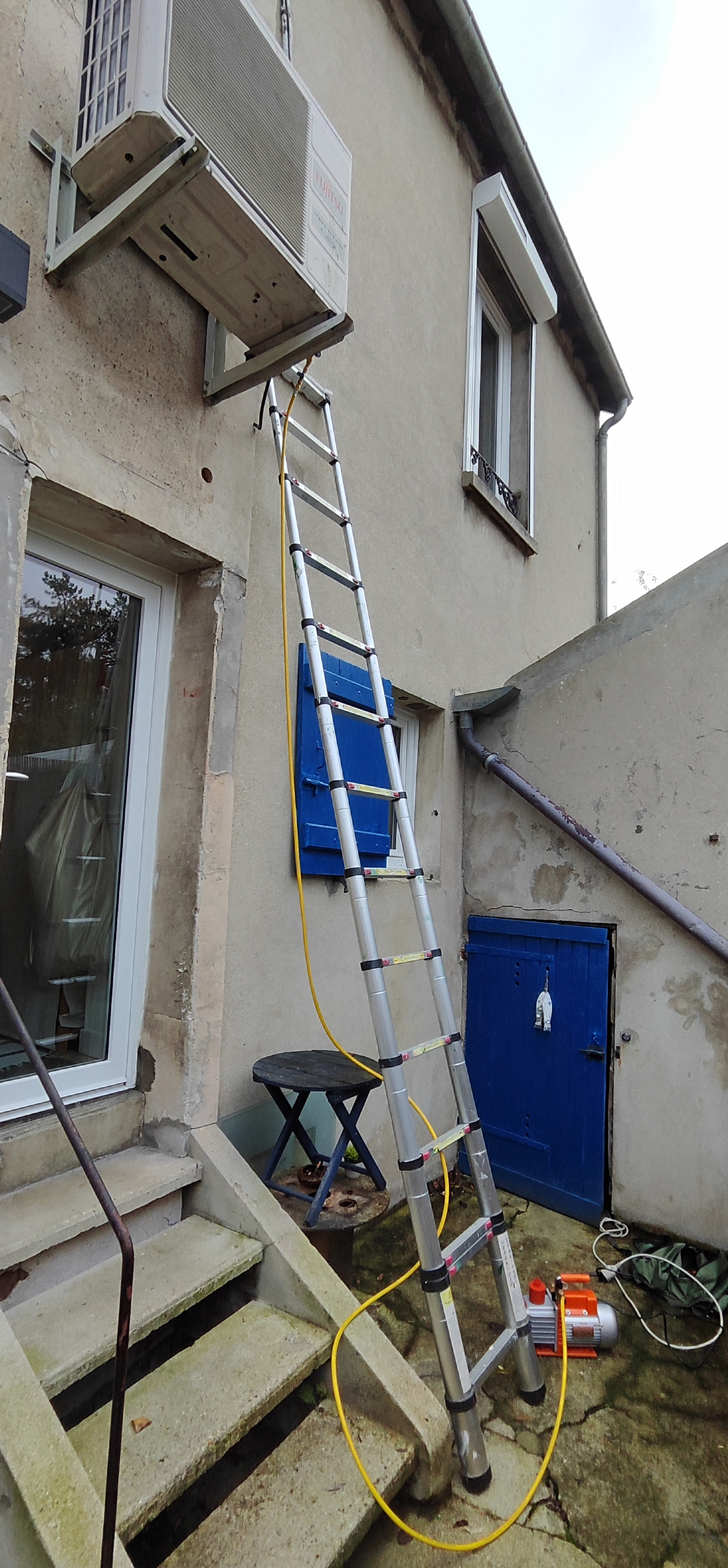 Charge R410A sur un monosplit FUJITSU à Ussy sur Marne (77260)