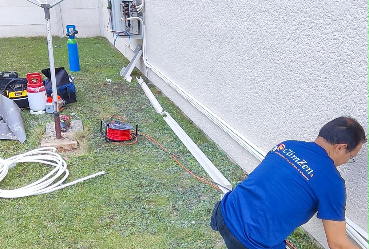 Dépannage et charge d'un tri-split DAIKIN à Longjumeau (91160)