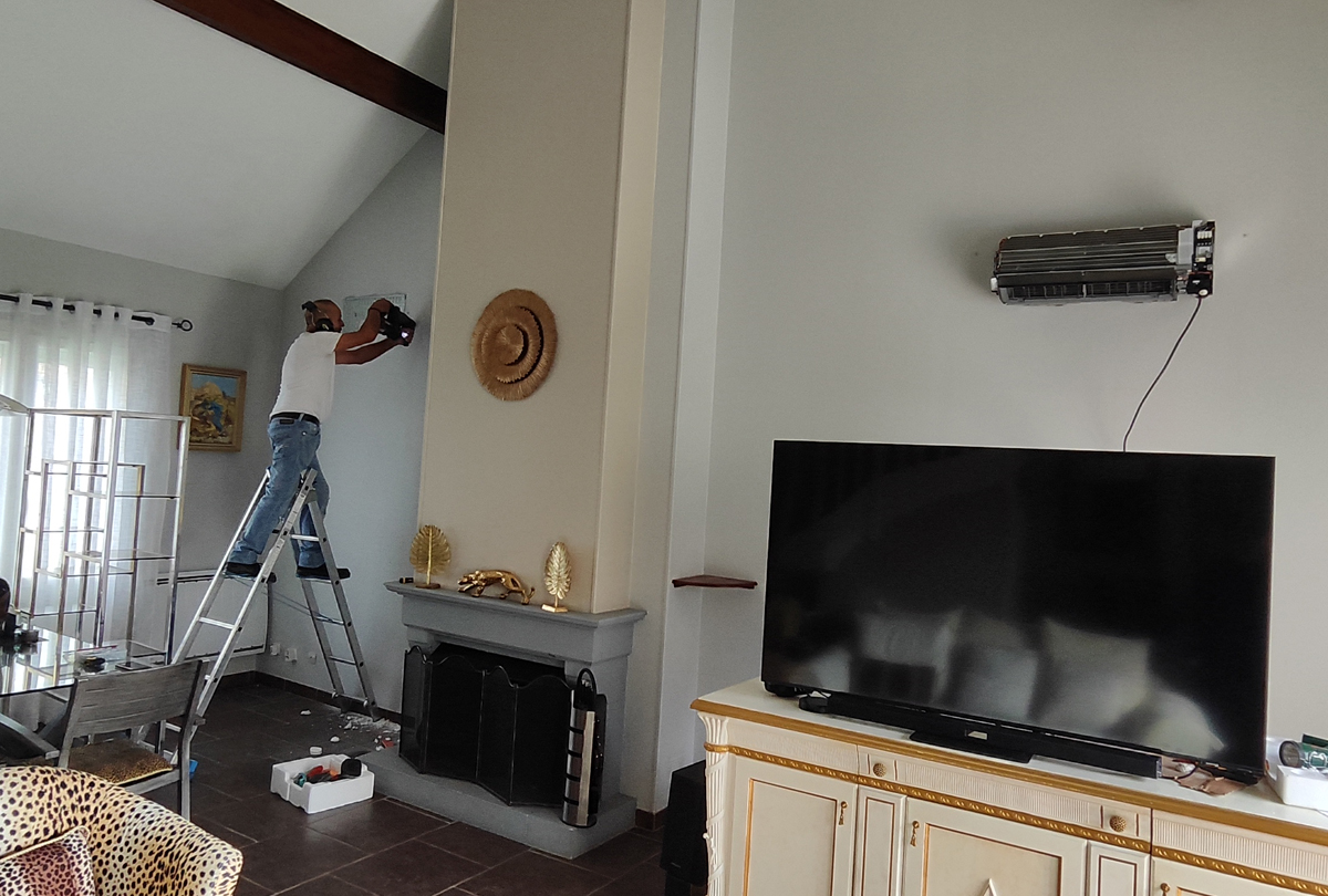 Installation d'un bi-splits DAIKIN 6,8 KW à Longjumeau (91160)