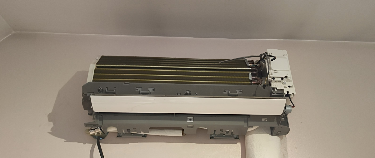 Installation monosplit MIDEA à Vaires-sur-Marne