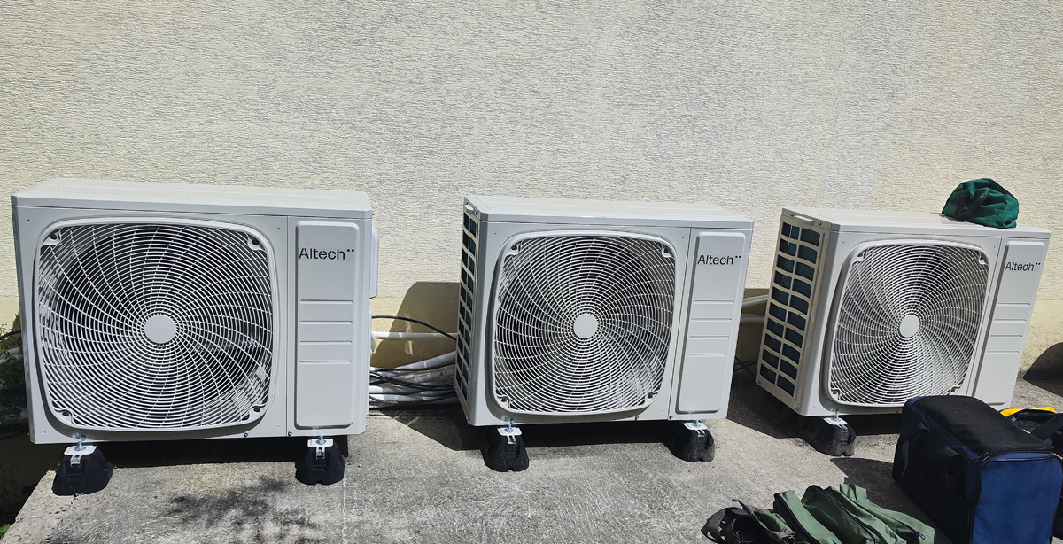 Mise en service 3 Trisplits 1 Bisplits et 1monosplit ALTECH à Montévrain