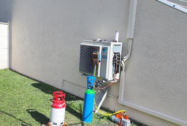 Dépannage et charge d'un tri-split DAIKIN à Longjumeau (91160)